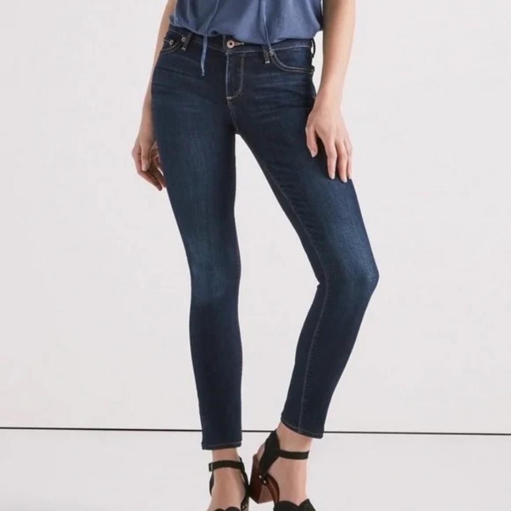 EUC - Lucky Brand - Lolita Skinny Jeans - Medium Wash - 10/30